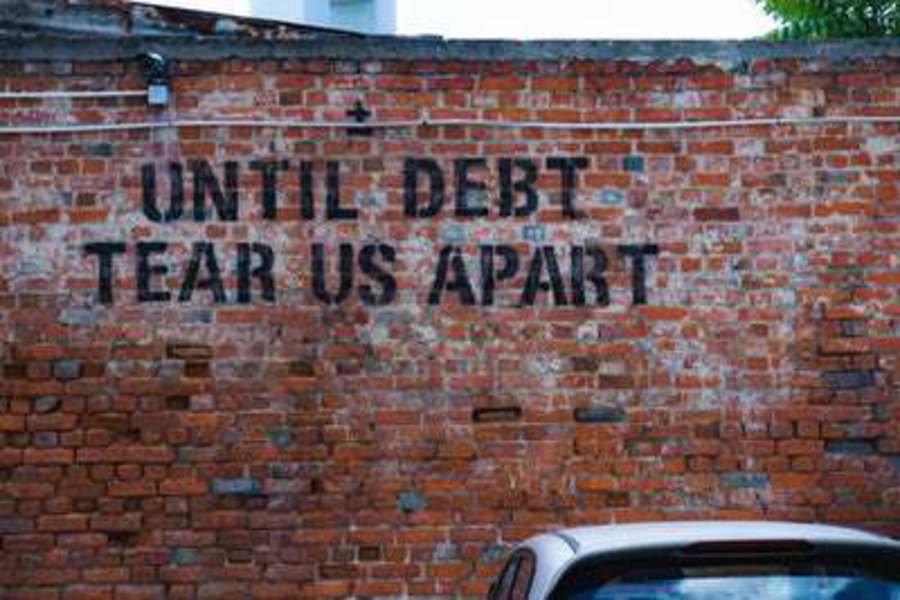 Debt Trap - Early Warning Signals